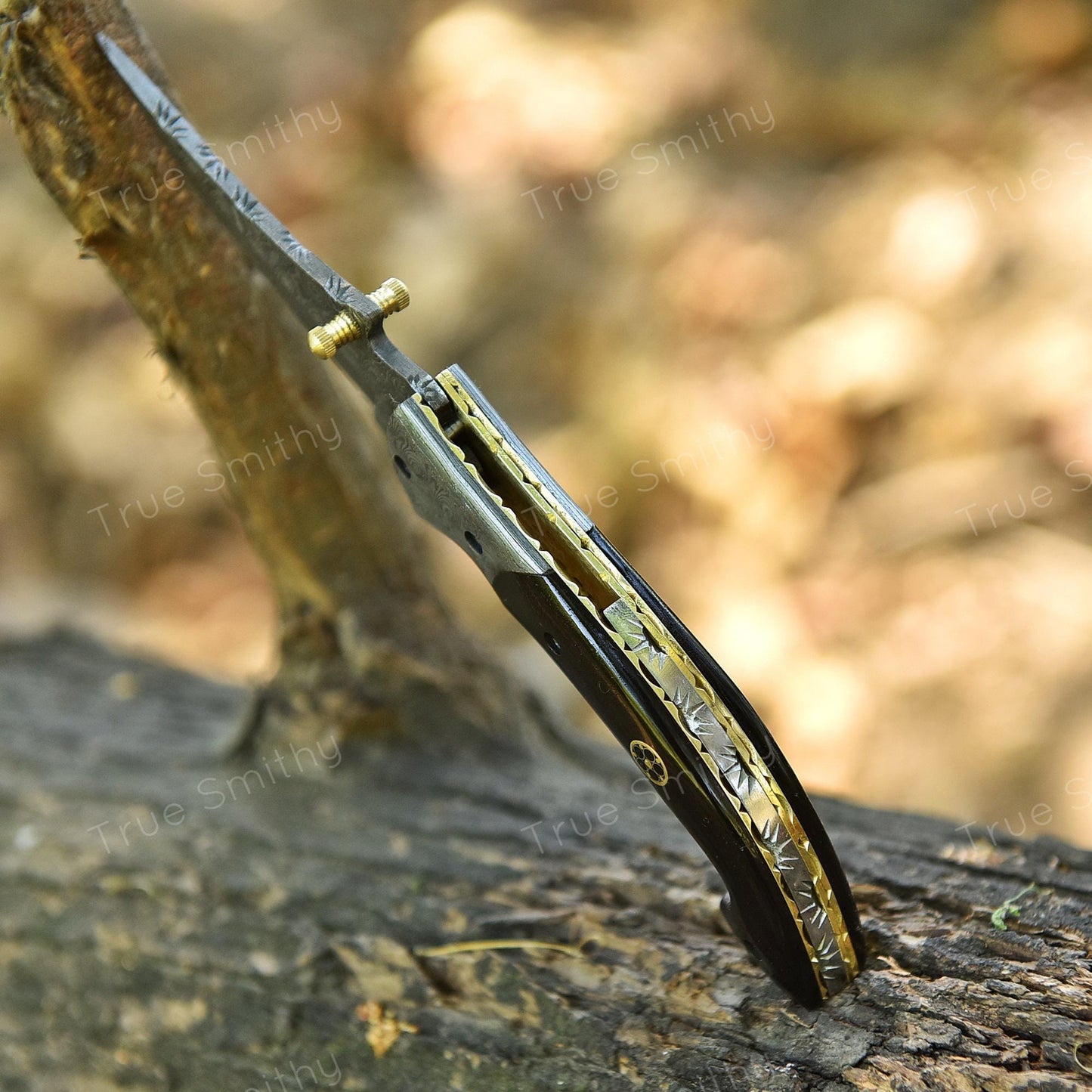 Damascus Steel Folding Pocket Knife – Buffalo Horn Handle, Personalized
